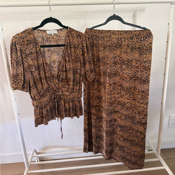 WAYF Leopard Print Set - Picture 4 of 4